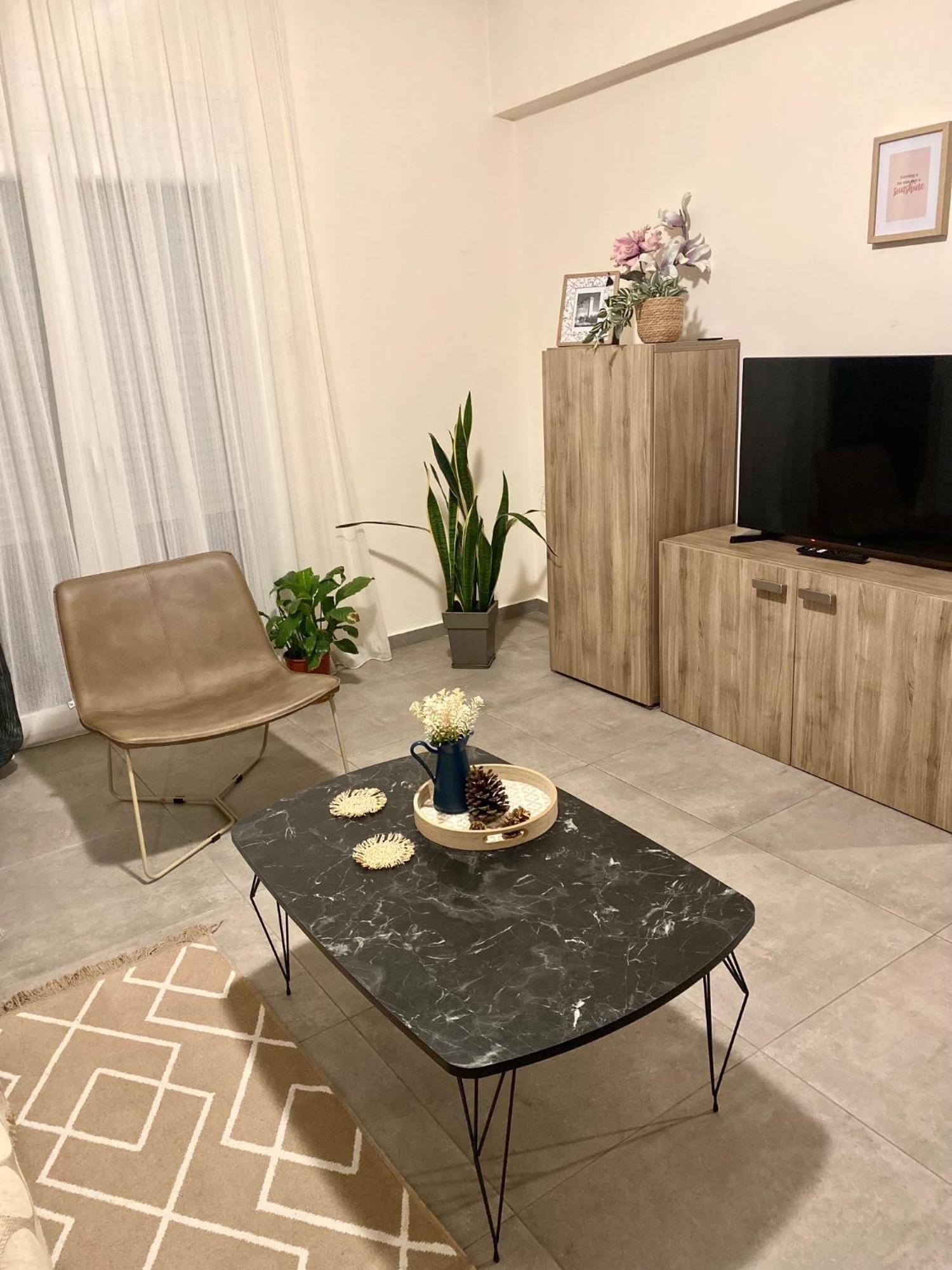 Στυλ & Άνεση Στο Κέντρο La Maison 12 Ανακαινισμένο Διαμέρισμα 라리사 외부 사진